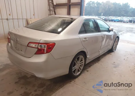 2014 Toyota Camry L z USA, uszkodzony, nr VIN 4T1BF1FK4EU812371